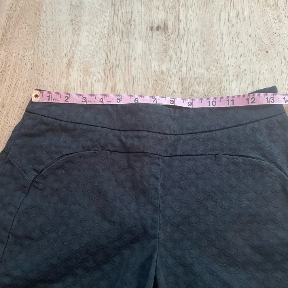 Anthropologie CARTONNIER Black Woven Texture Shorts! Very good condition! Size 0